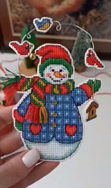 Cozy Crosses Snowman and Birds B005 Counted Cross Stitch Kit, Plastic Canvas Christmas Ornament