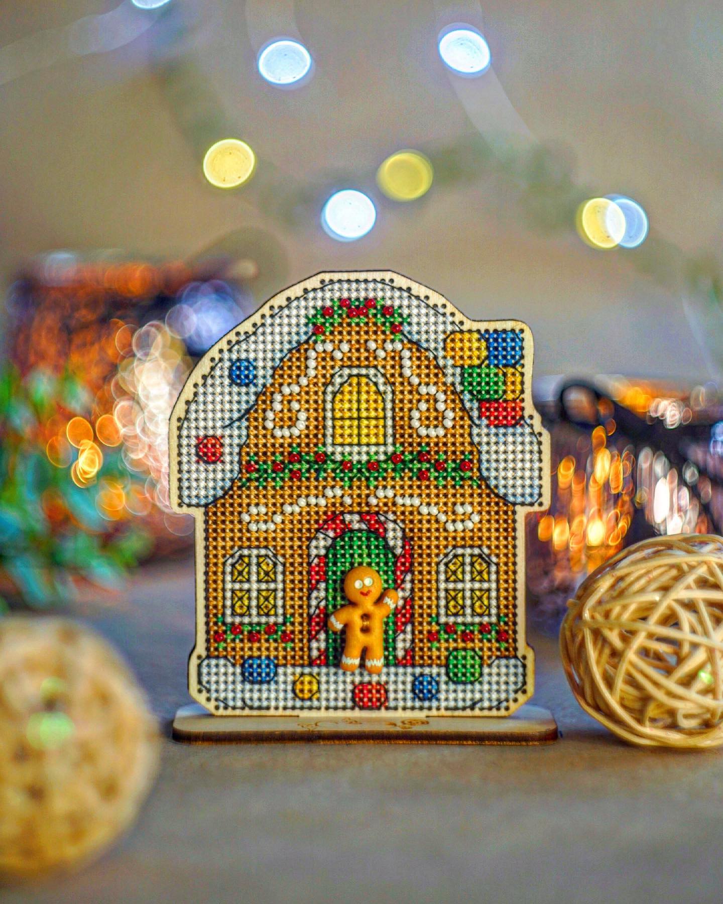Cozy Crosses Yummy H002 Counted Cross Stitch Kit, Gingerbread House on Wood