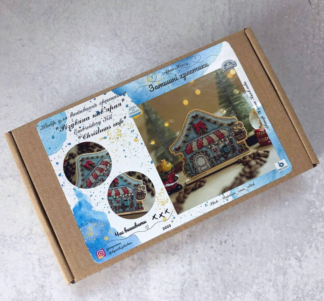 Cozy Crosses Christmas Cafe H004 Counted Cross Stitch Kit, Coffee House on Wood