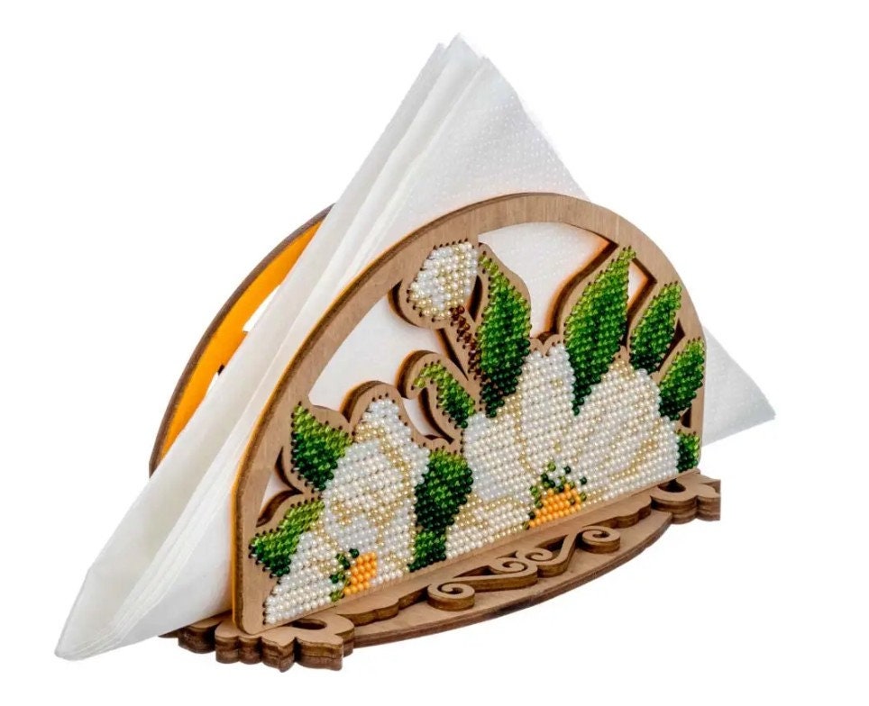 Tissue Holder DIY Bead Embroidery Kit: White Flowers  (6.1x3.5")