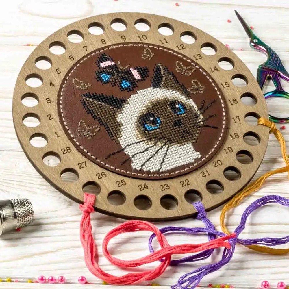 DIY Cat & Butterfly Thread Organizer Kit: Needlework Gift (15x15cm)