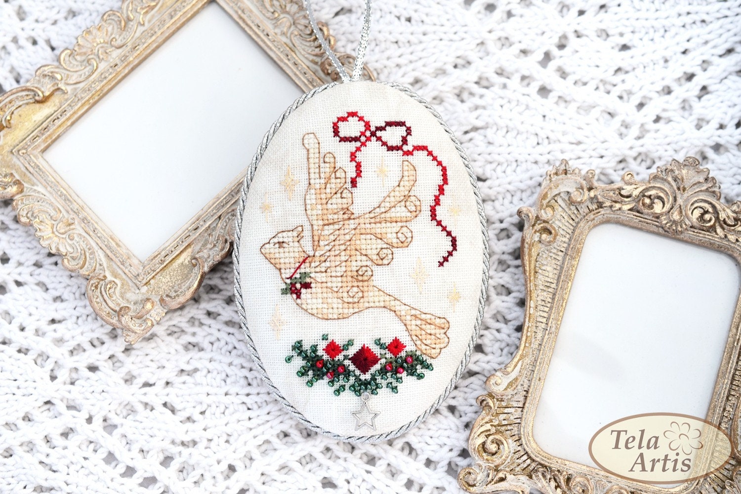 Pin Keep Bird Cross Stitch Kit: Vintage Christmas Ornament, Hand-dyed Threads , Linen