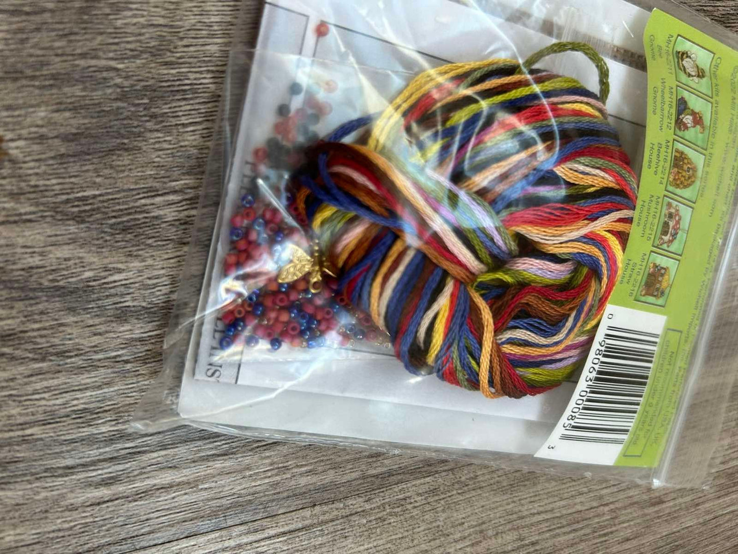 Bead embroidery set DIY, Wheelbarrow Gnome, Mill Hill MH16-2212 ( Perforated paper 14ct)