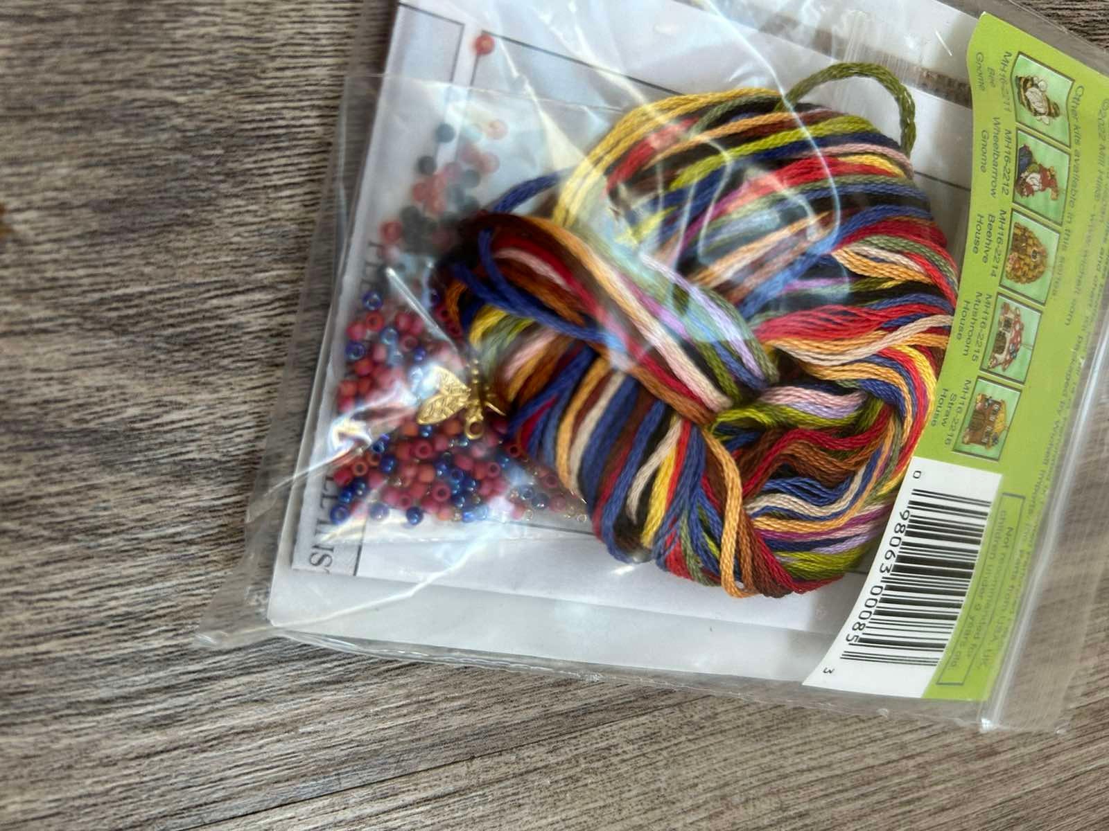Bead embroidery set DIY, Wheelbarrow Gnome, Mill Hill MH16-2212 ( Perforated paper 14ct)