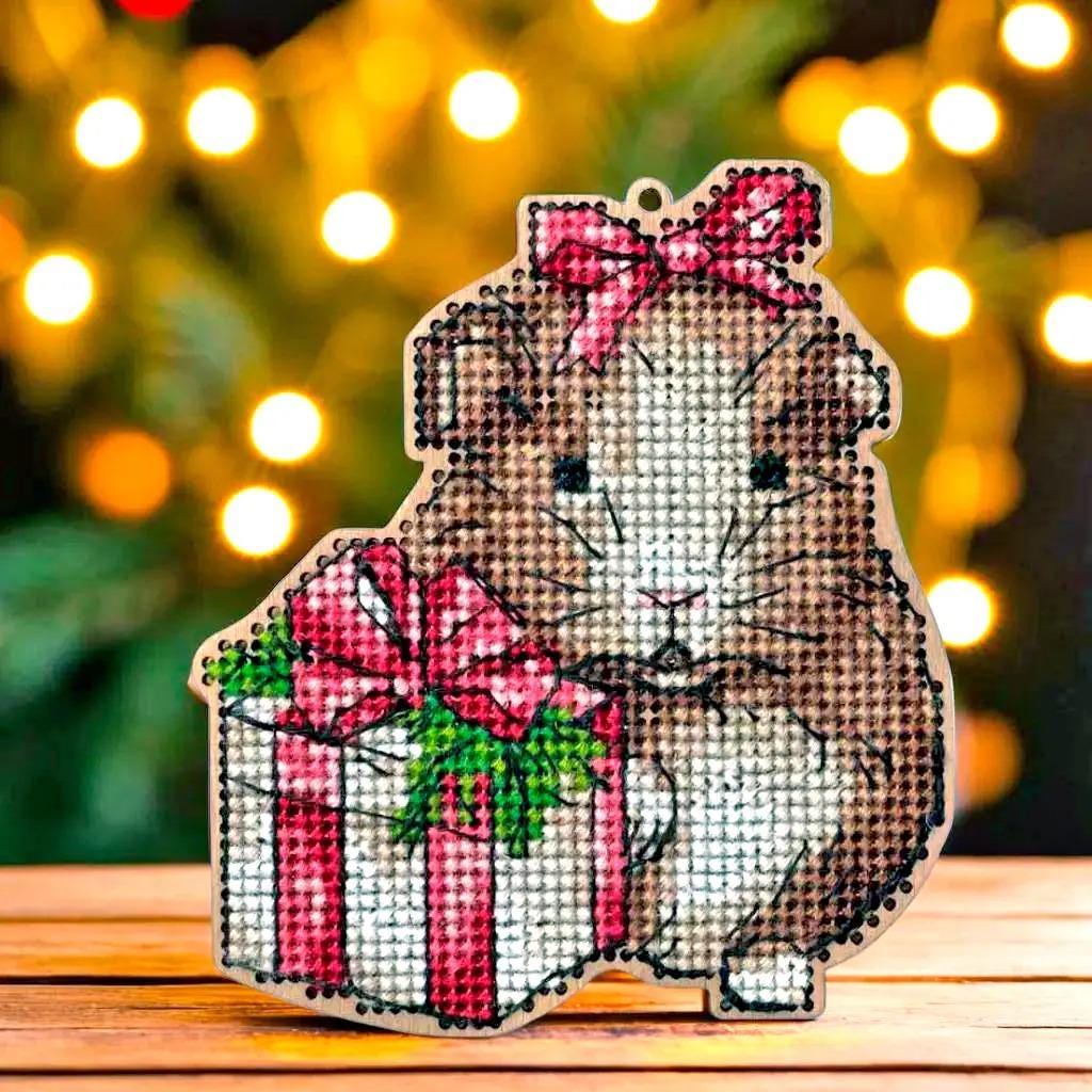 Christmas Guinea Pig Cross Stitch Kit on wood: Holiday Ornament DIY Craft LW-055