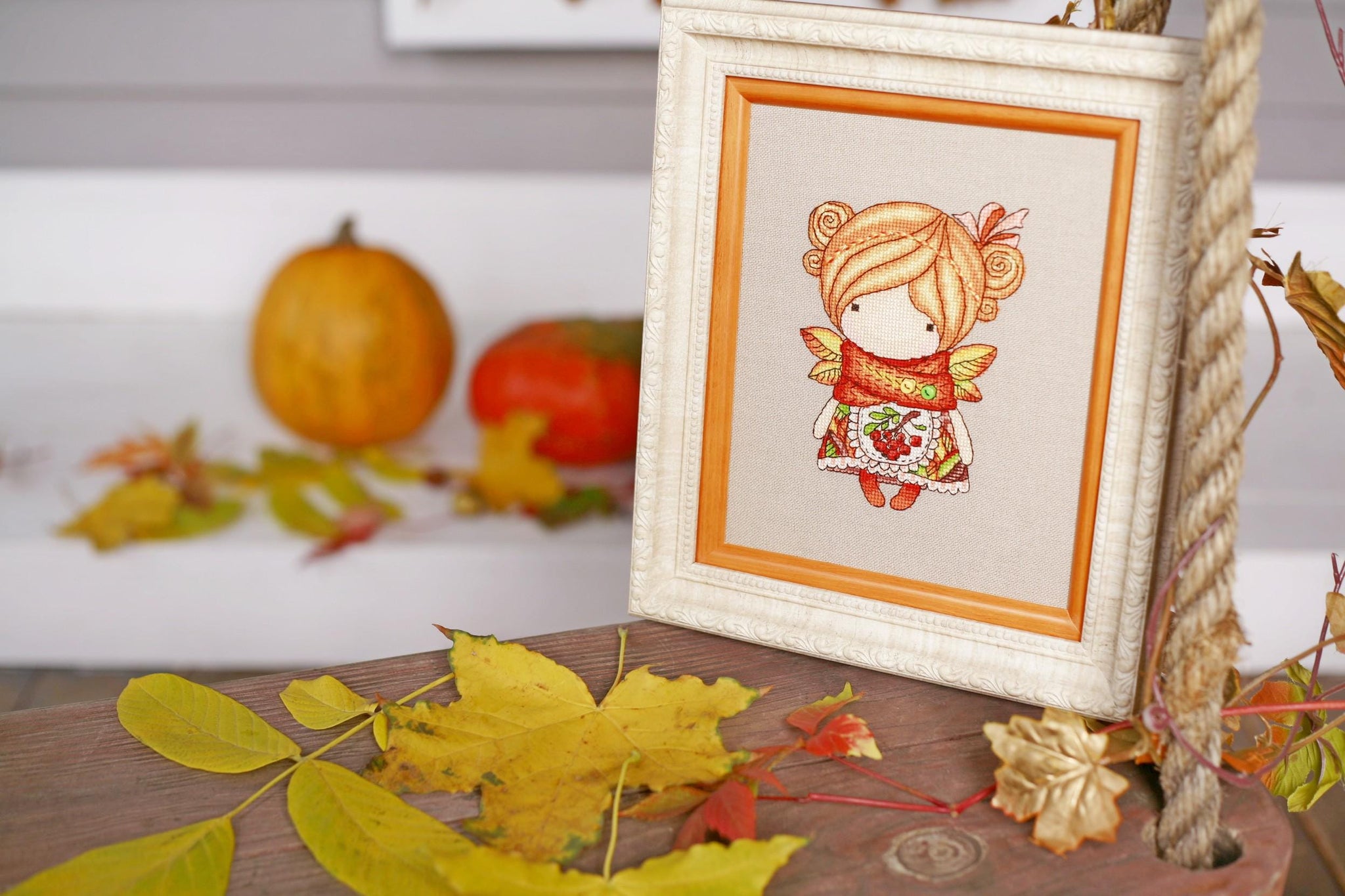 Cross Stitch Kit Girl Autumn, Iris Design, 05319A ( on Aida 16ct)