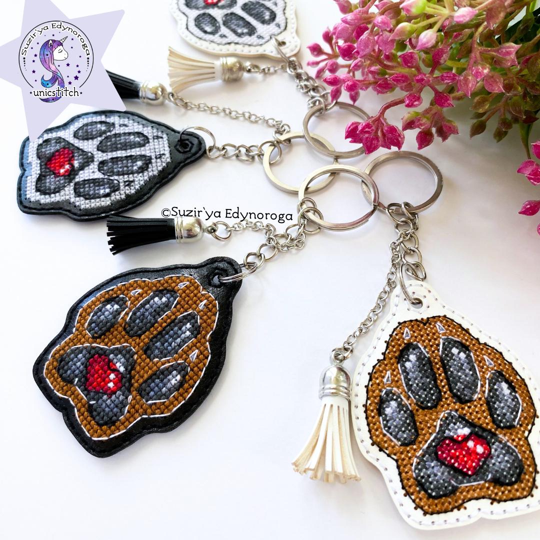 Embroidery kit Brown dog paw on white (1096), threads on flexible base
