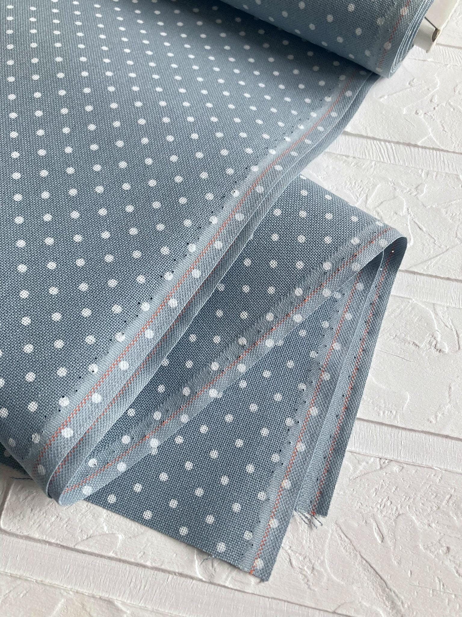 32ct Evenweave Fabric: Zweigart Murano Antique Blue White Dots