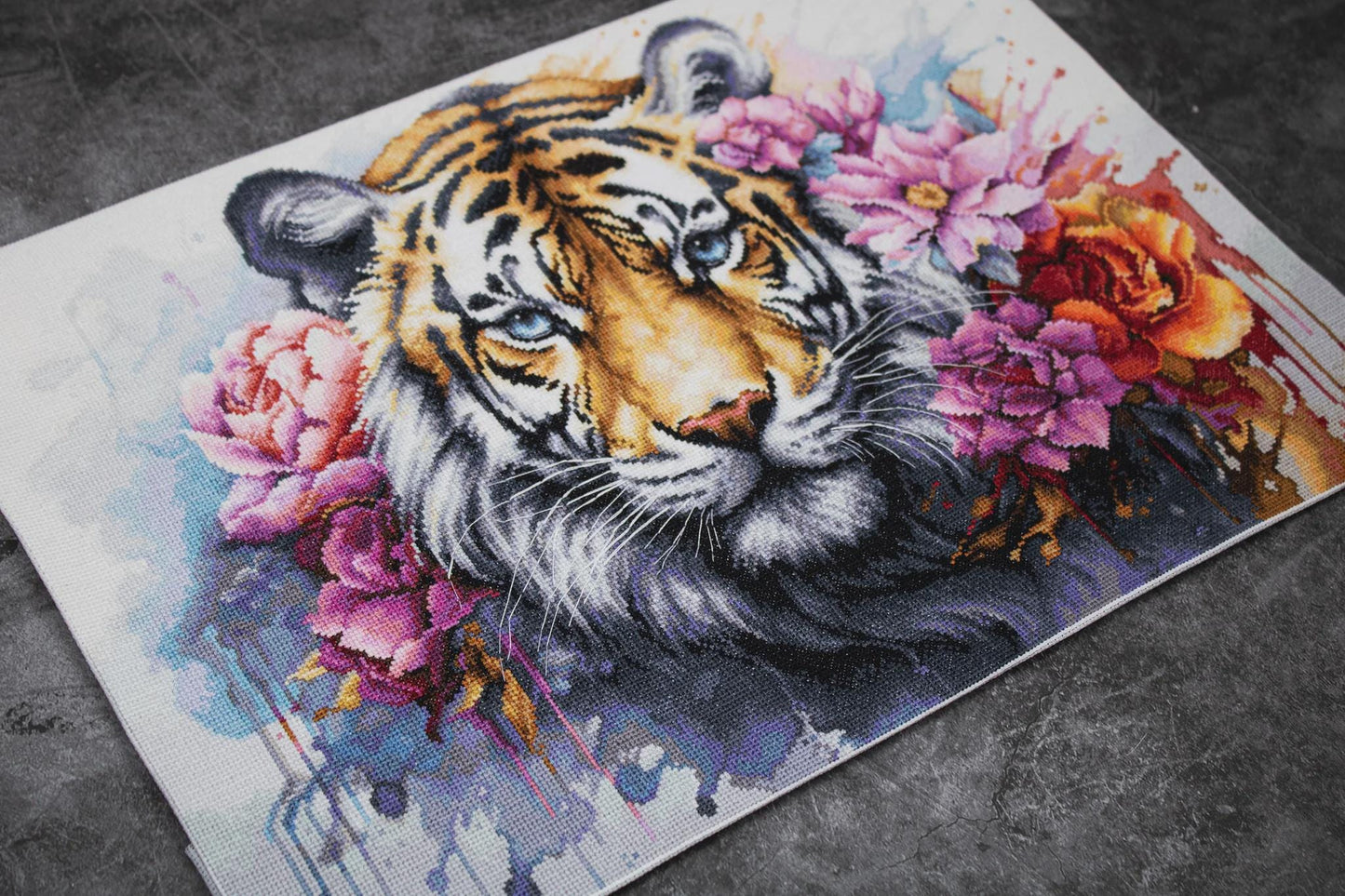 Counted Cross Stitch Kit Luca-S - Wild Life Of Predator, BU5033