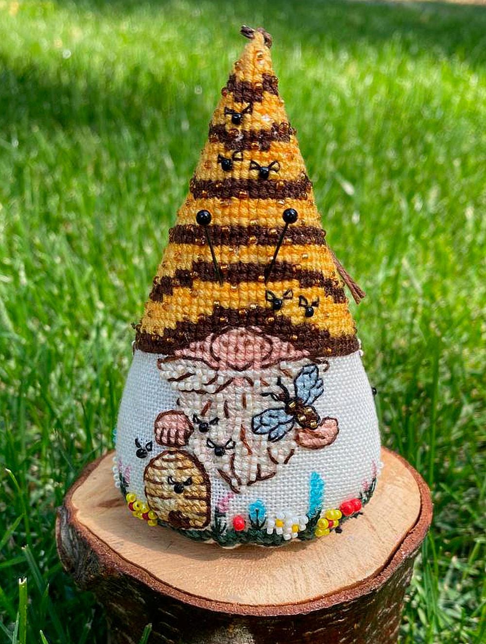 Counted Cross Stitch Kit – Beekeeper Gnome Toy, Linen Fabric & Beads, DIY Embroidery