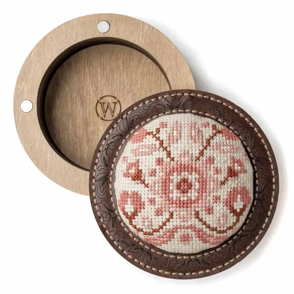 Pincushion kit, set for making a needle holder plywood, 8,5*8,5 cm, TL-80