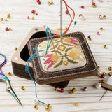 Pincushion kit  plywood with cross stitch top, 8,5*8,5 cm, Wonderland Crafts TL-078 DIY