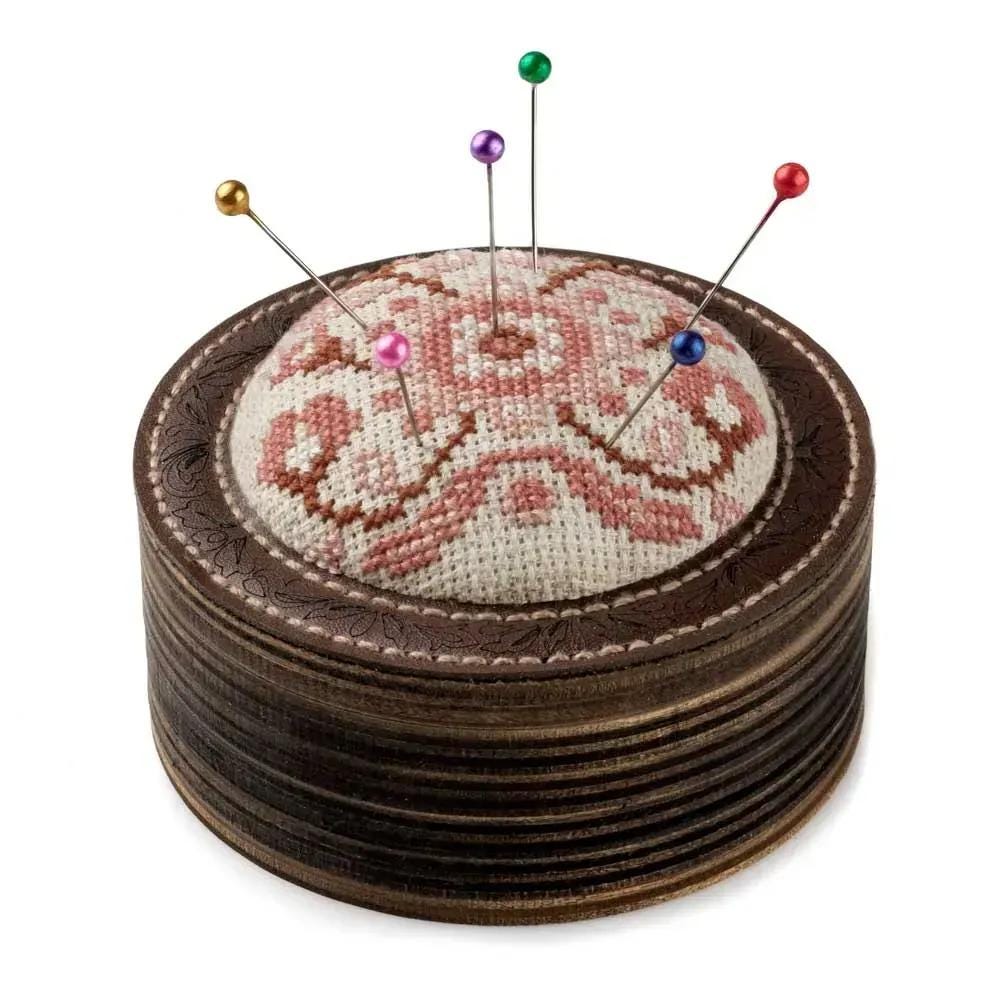Pincushion kit, set for making a needle holder plywood, 8,5*8,5 cm, TL-80