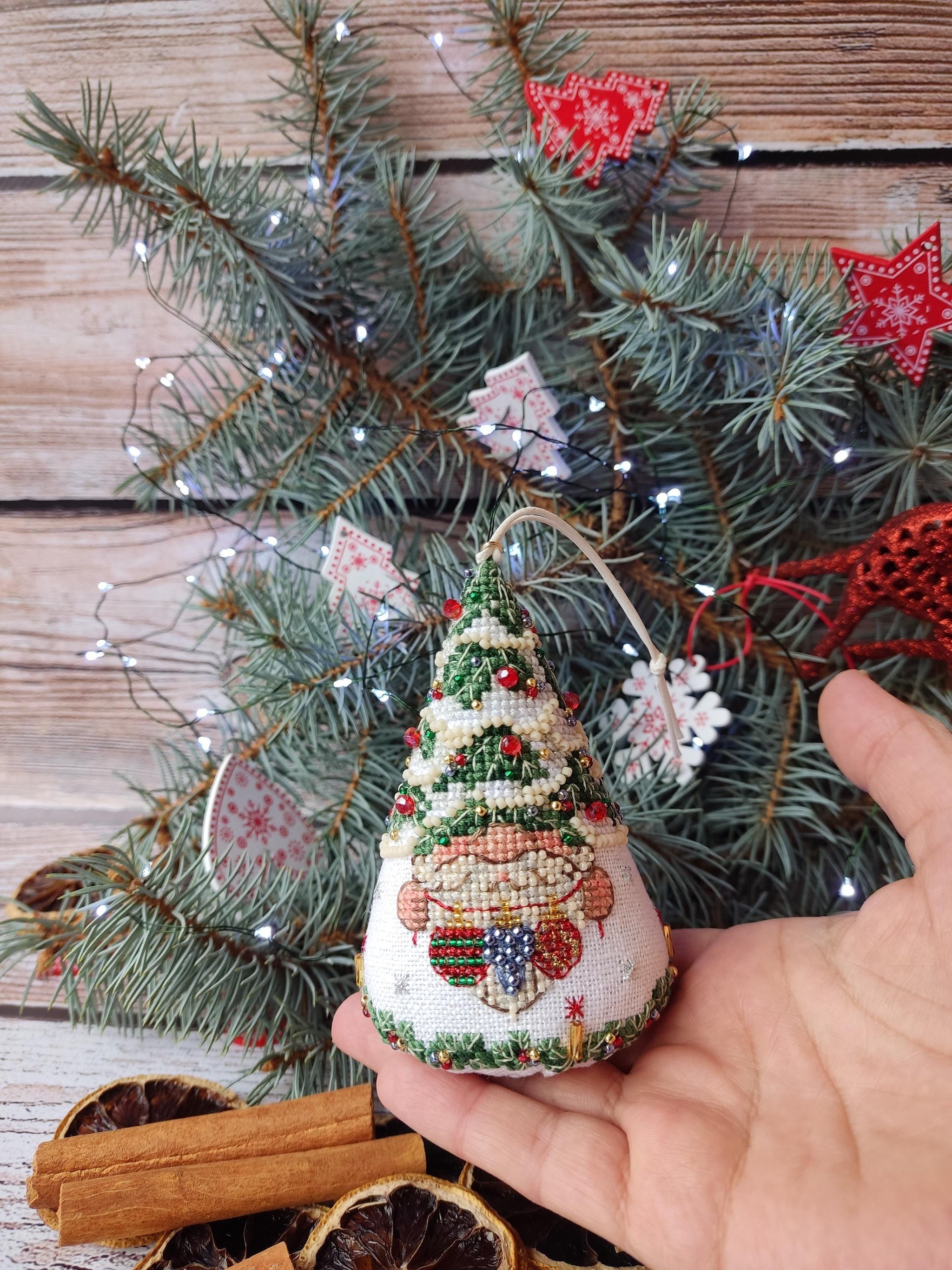 Counted Cross Stitch Kit – Gnome Spirit of Christmas Toy, Linen Fabric & Beads, DIY Embroidery