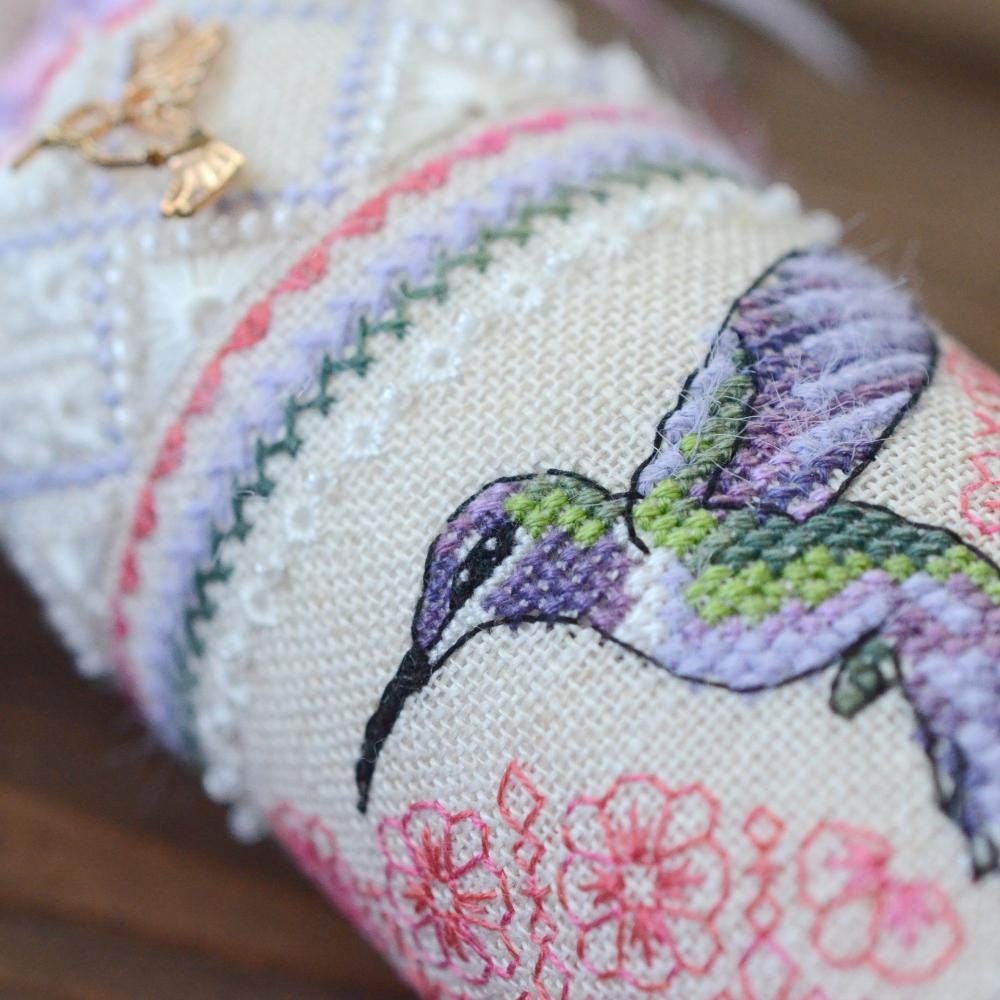 Counted Cross Stitch Kit Candy – Hummingbird – Decorative Stitches – Beaded Needlework – Linen Fabric