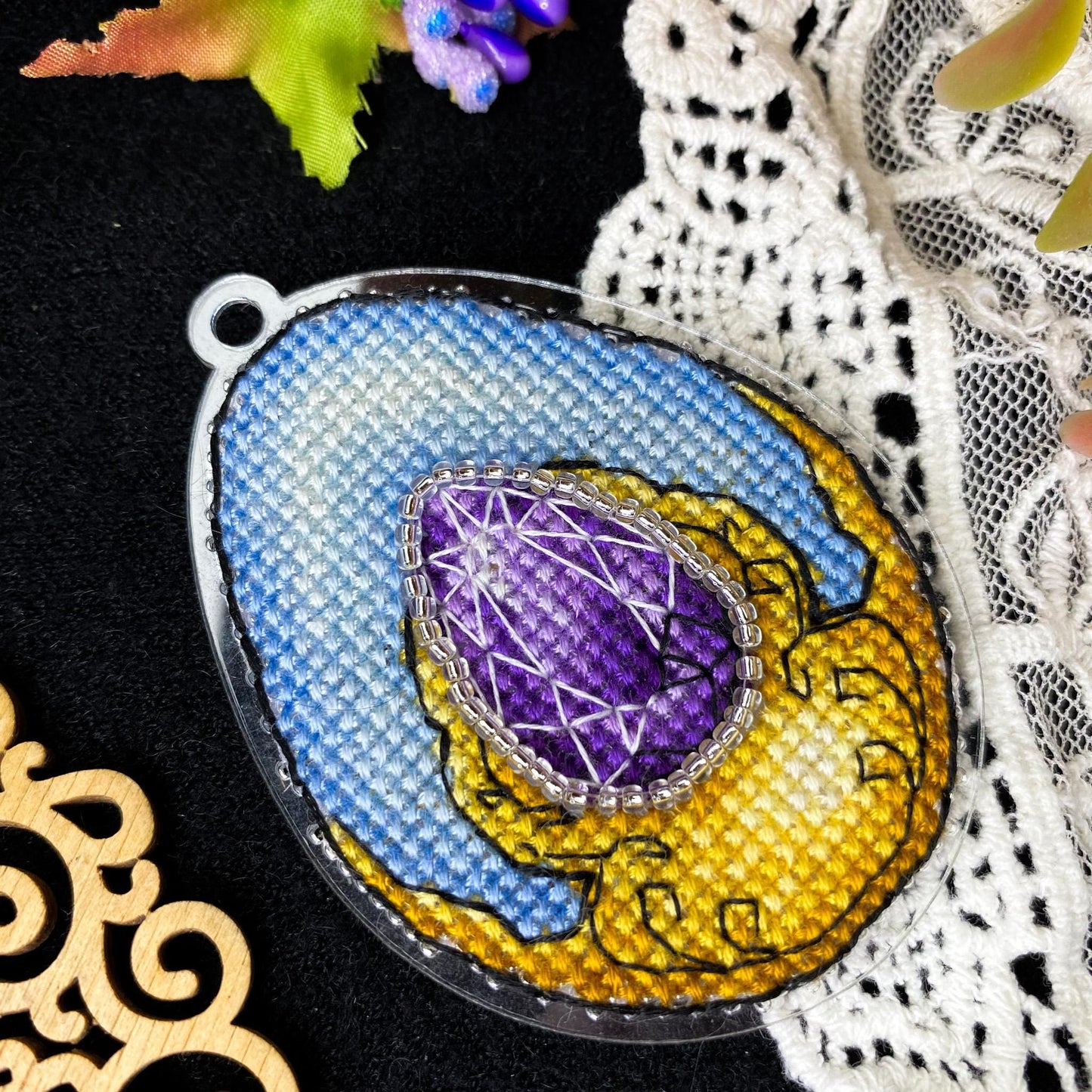 Amethyst treasure - Easter egg Cross Stitch Kit: Beads & Threads on Plastic Base