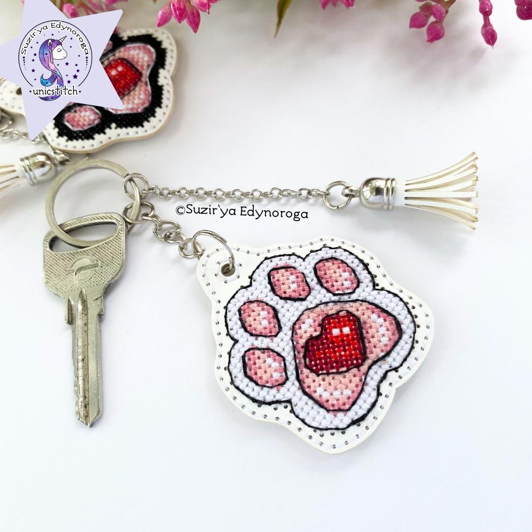 White Cat Paw Embroidery Kit: DIY Keyring, Leatherette Base