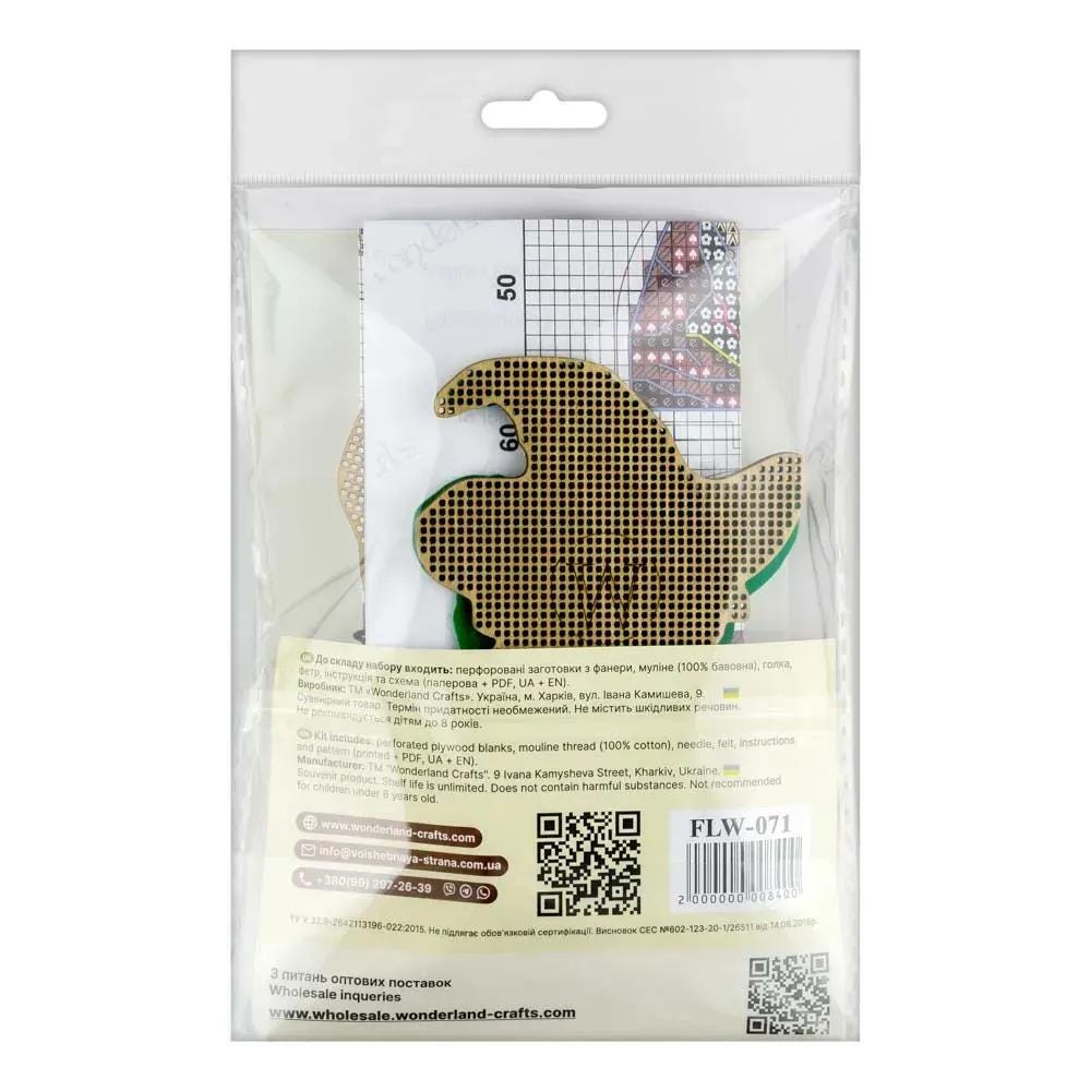 Halloween Cross Stitch Kit on wood: Small Witch in green