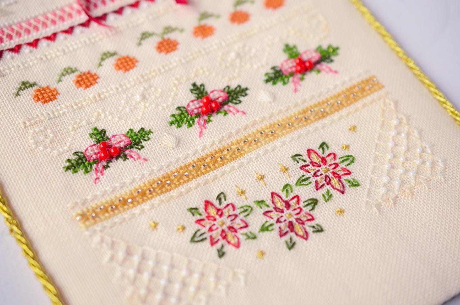 Christmas lace Cross Stitch Sampler Kit: Tela Artis Hand-Dyed DMC, Evenweave Fabric