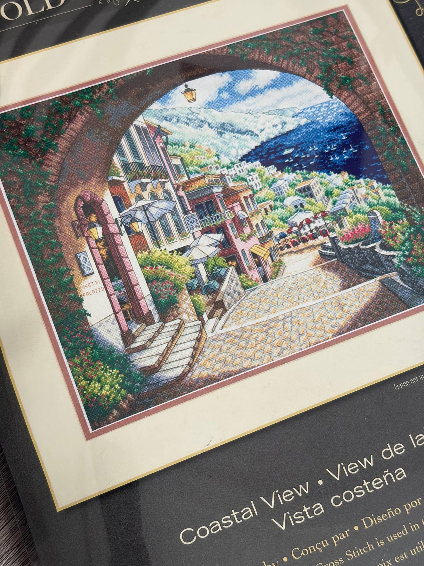 Coastal View Counted Cross Stitch Kit: Dimensions Gold Collection (18ct Aida)
