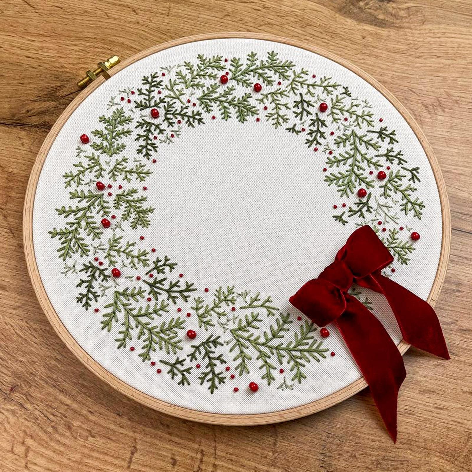 Holiday Wreath DIY Embroidery Kit GL-5 — Christmas Floral Needlework Set for Beginners